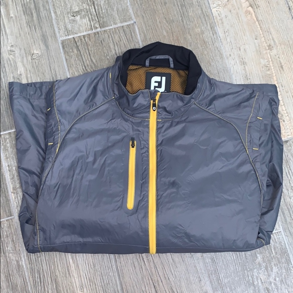 Footjoy jacket EUC size large